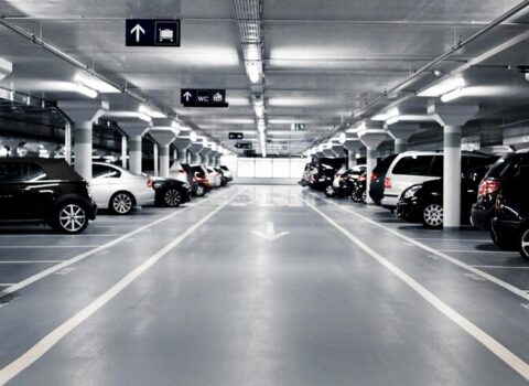Yeni tikililərdə bitməyən problem: Mənzil var, parkinq yox