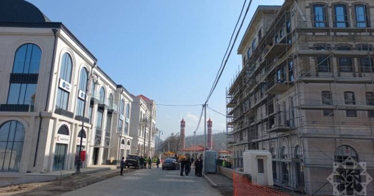 Şuşadakı binalarla bağlı QƏRAR