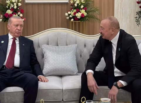 Liderlər çay süfrəsində söhbətləşiblər – FOTO