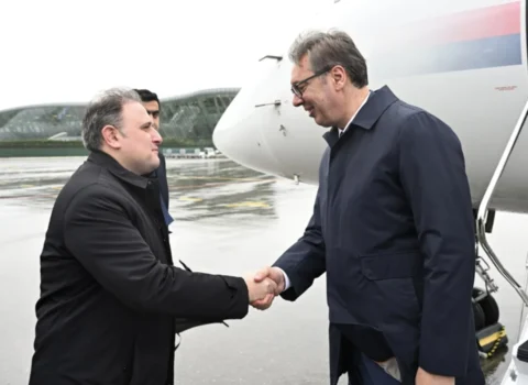 Vuçiç Azərbaycana gəldi – FOTO