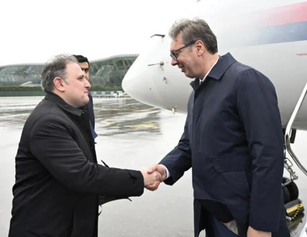 Vuçiç Azərbaycana gəldi – FOTO