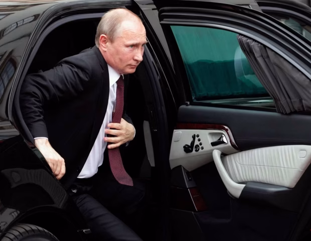 Putin Pekində görün hansı avtomobildən istifadə edir… -FOTO
