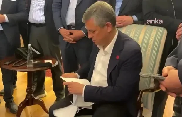 CHP qərargahında ara qarışdı – Özgür Özel binadan çıxarıldı