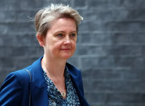 Britaniyanın xarici işlər naziri Çinə gedəcək