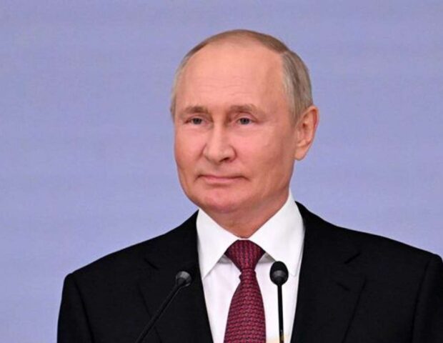 Putin onu görmək üçün ağlayan qızı BELƏ QARŞILADI – VİDEO