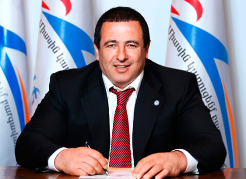 Tsarukyan azərbaycanlıların Ermənistanda məskunlaşacağından niyə qorxuya DÜŞÜB?