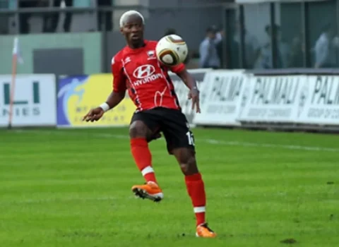 Tanınmış legionerin oğlu millimizə cəlb olundu