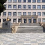 Şagirdə klinikada karset qoyuldu: 233 nömrəli məktəbdə nə baş verir?