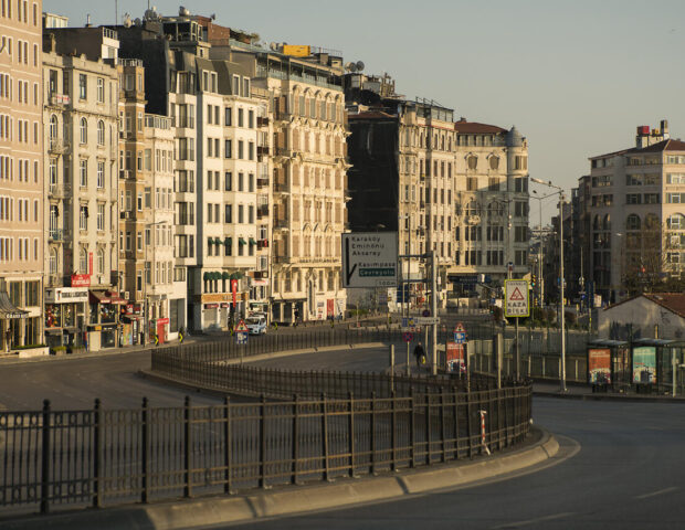 İstanbulun əsas küçələri bağlandı – SƏBƏB