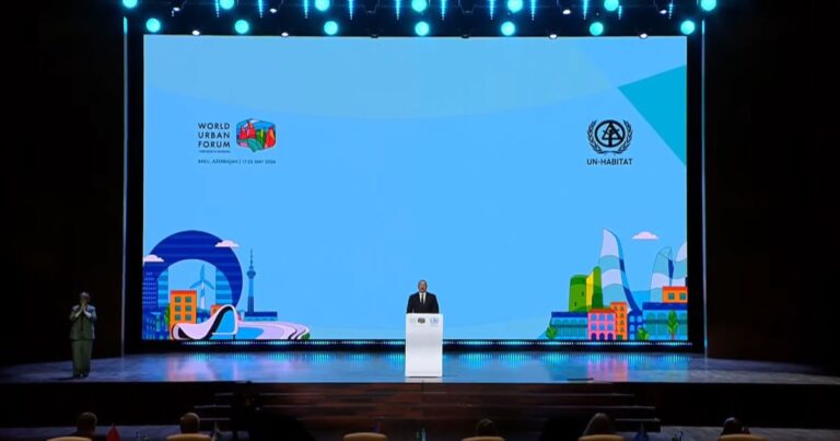 Prezident: Torpağın əsl sahibləri məhz belə davranırlar, qurur, yaradır və dirçəldirlər