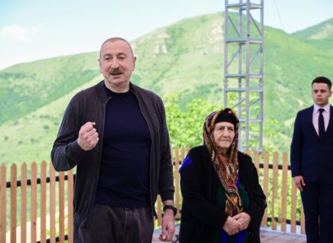 Dövlət başçısı: Müharibələr yan-yörəmizi əhatə edib, hərə deyir ki, mən qalibəm