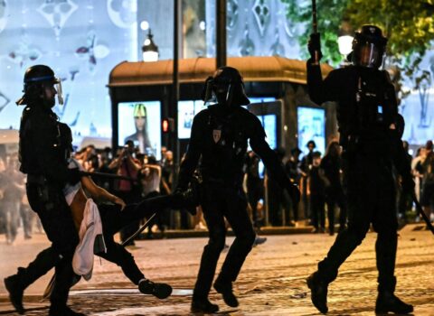 Fransada iğtişaşlar zamanı saxlanılanların sayı 780 nəfərə çatıb