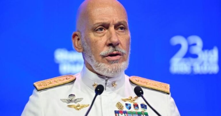 NATO rəsmisinin bu çıxışı gündəm oldu NATO rəsmisinin bu çıxışı gündəm oldu