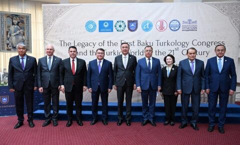 Almatıda Birinci Bakı Türkoloji Qurultayının 100 illiyinə həsr olunmuş beynəlxalq konfrans keçirilir 