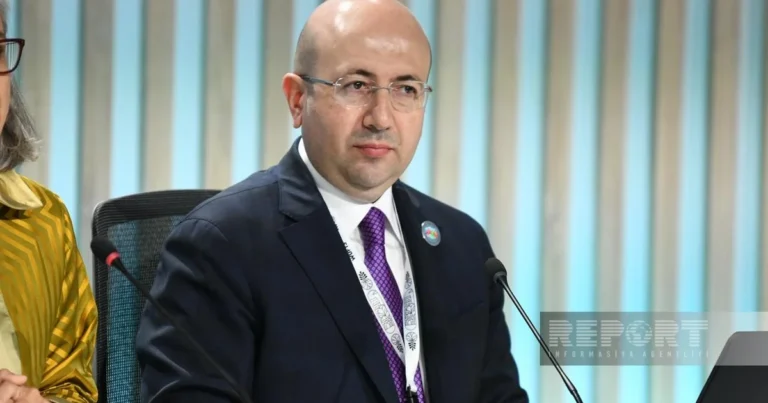 Anar Quliyev: “WUF13-ün ilk günündə 21 mindən çox iştirakçı olub” Anar Quliyev: “WUF13-ün ilk günündə 21 mindən çox iştirakçı olub”