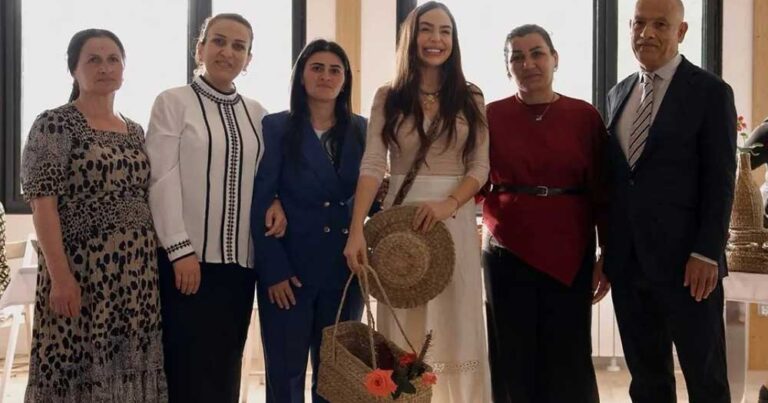 Leyla Əliyeva həsirçi qadınlarla görüşdü – FOTOLAR