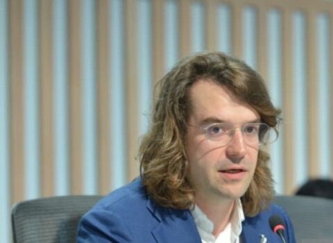 Kanada rəsmisi: “Şəhər problemləri hökumətlərin həll imkanlarını üstələyir”