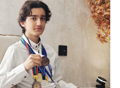 17 yaşlı Yusif 10-dan çox nüfuzlu universitetdən qəbul aldı