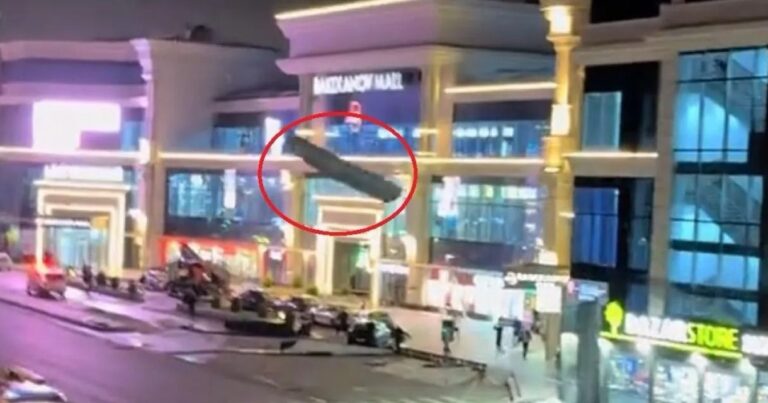 “Bakıxanov Mall”un dam örtüyü uçdu – TƏHLÜKƏLİ ANLAR  – VİDEO