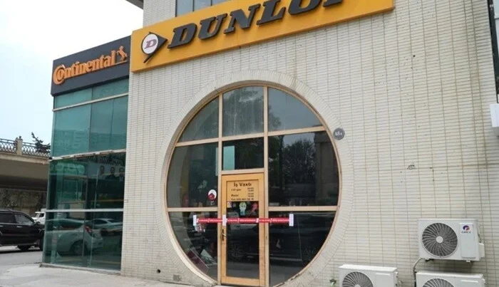 Bakıda avtomobil şinlərinin satışı anbarı bağlandı – Video