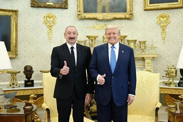 Tramp İlham Əliyevi təbrik etdi