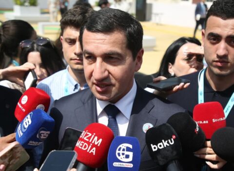 Hikmət Hacıyevdən quru sərhədlərlə bağlı AÇIQLAMA