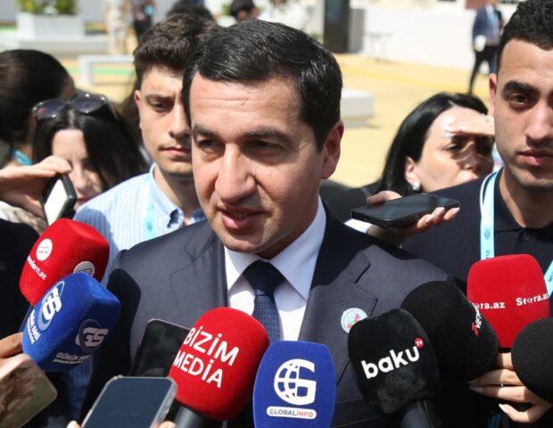 Hikmət Hacıyevdən quru sərhədlərlə bağlı AÇIQLAMA