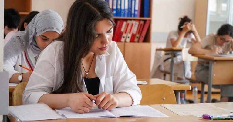 Tələbə olmaq istəyənlərə VACİB XƏBƏR – Son tarix açıqlandı