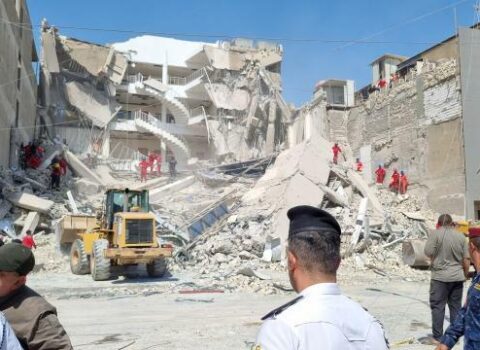 Təbrizdə bina çökdü: ölü və yaralılar var