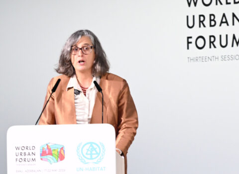 “1 milyarddan çox insan gecəqondularda yaşayır” – Anaklaudia Rossbax