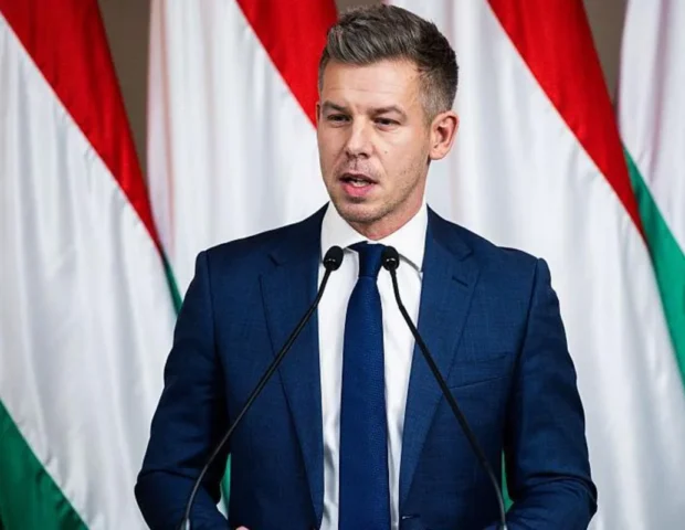 Macarıstanın yeni baş naziri dövlət iqamətgahından imtina etdi – FOTO