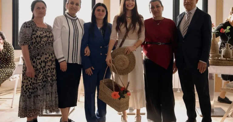 Leyla Əliyeva həsirçi qadınlarla görüşdü – FOTOLAR