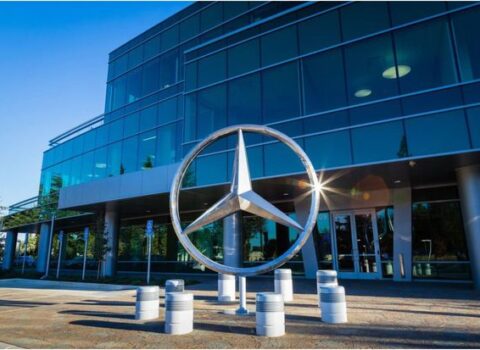 “Mercedes-Benz” Berlindəki bütün avtosalonlarını satdı