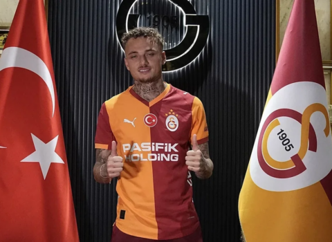 “Qalatasaray”dan ayrıldı
