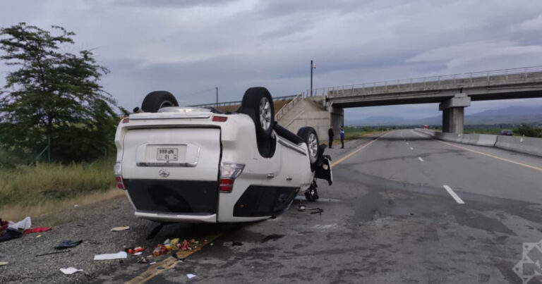 Ödənişli yolda “Toyota” aşdı: ana və qızı yaralandı – FOTOLAR