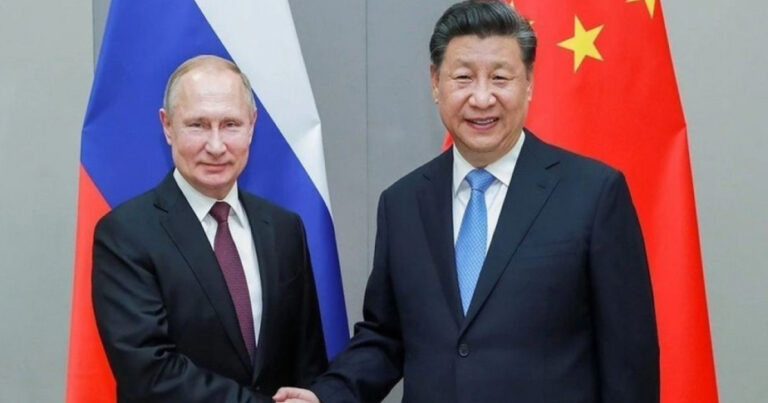 Putin Çinə böyük heyətlə getdi Putin Çinə böyük heyətlə getdi