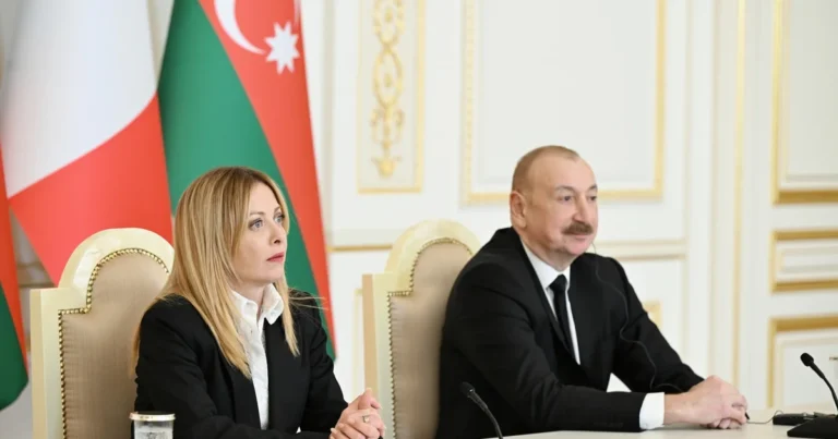 Meloni: Ermənistanla münasibətlər mövzusunu müzakirə etdik