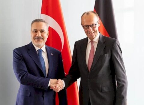Hakan Fidan Almaniya Kansleri Fridrix Merts ilə görüşdü
