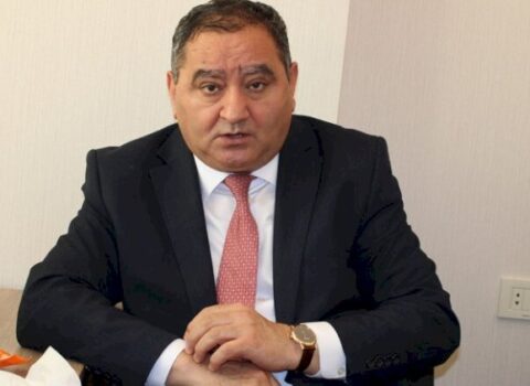 Etibar Əliyev istefa verdi