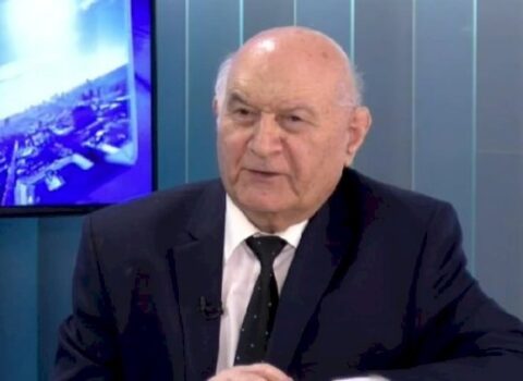 Prezidentin təltif etdiyi professor kimdir? – DOSYE