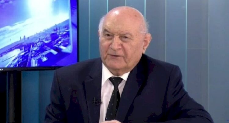 Prezidentin təltif etdiyi professor kimdir? – DOSYE