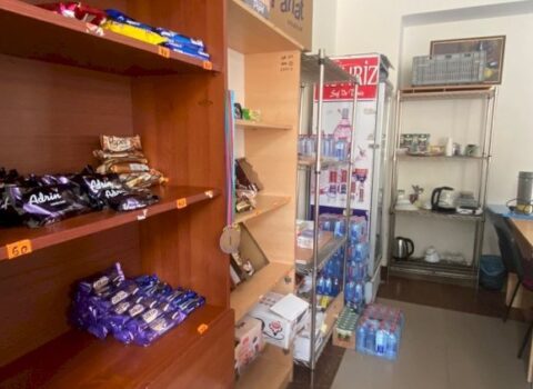 Bakıda şagirdlər məktəbdə kütləvi şəkildə zəhərləndi – Direktorla bağlı bu tədbir görüldü