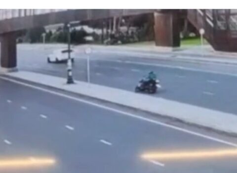 Səhər saatlarında dəhşətli qəza – Gənc motosikletçi yerindəcə həlak oldu + VİDEO