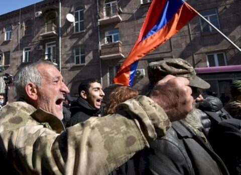 Ermənistan vətəndaş müharibəsinə doğru gedir – Tərəflər bir-birinin qanına susayıb