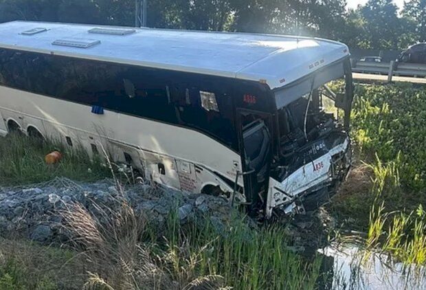 Avtobus qəzası baş verdi – Beş nəfər öldü