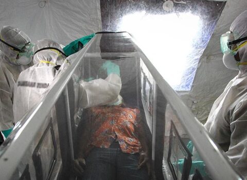Ebola virusu yenidən alovlandı və sürətlə yayılır – XƏBƏRDARLIQ