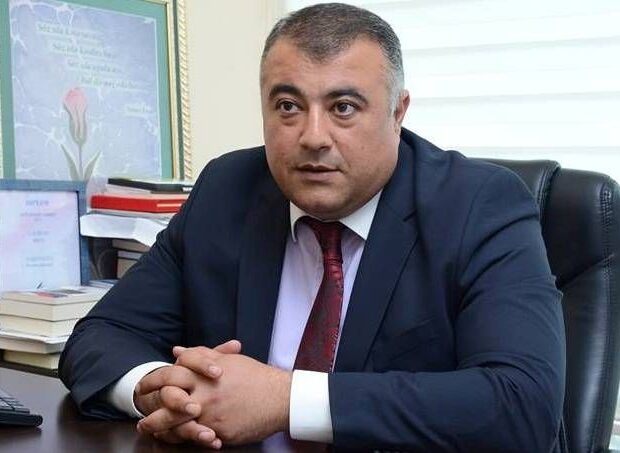 Vüqar Hüseynov vəzifəsindən azad edildi