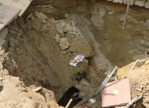 Xətai rayonunda fövqəladə vəziyyət: Evlərin altında torpaq çökür – VİDEO
