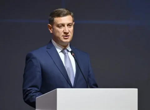 Anar İsrafilov vəzifədən getdi