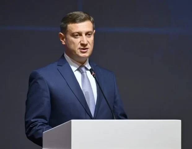 Anar İsrafilov vəzifədən getdi